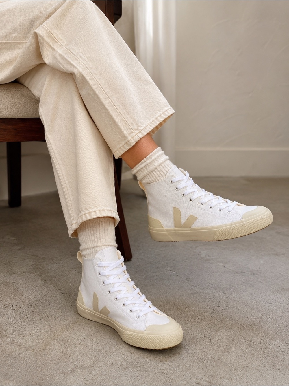 VEJA High Top Canvas Sneakers White Cream EUR 37 US 6